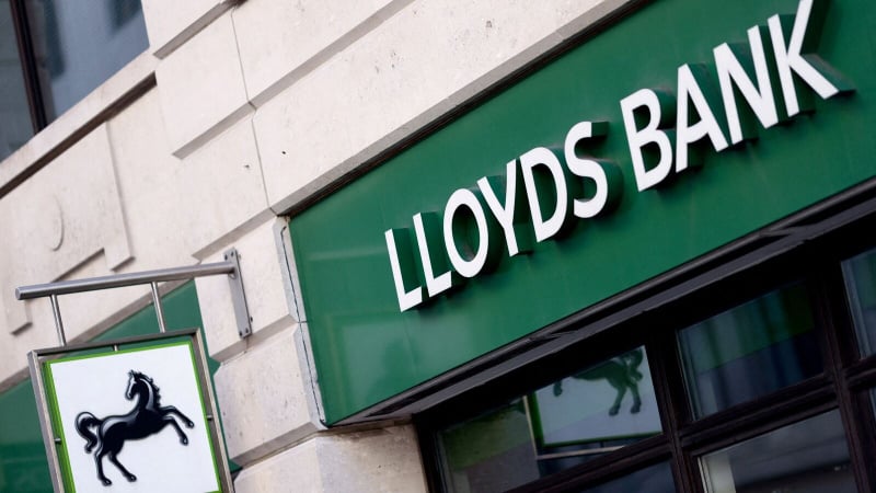 Lloyds Bank першим у Британії ввів ШІ до ради директорів