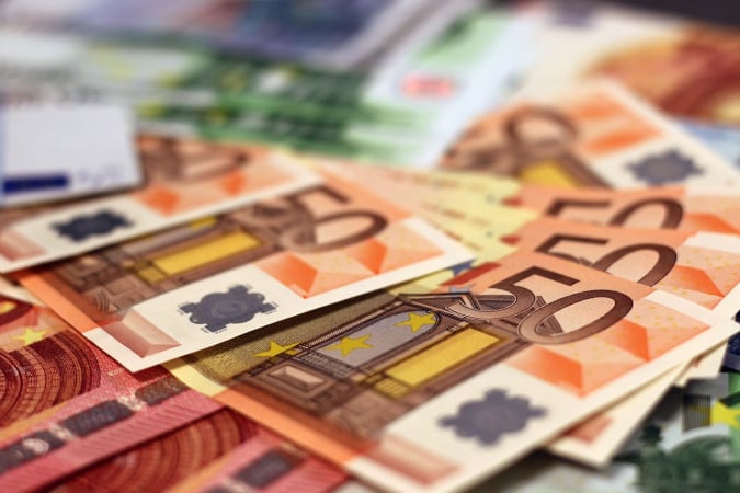 Курс на вівторок: євро подорожчало в обмінниках на 25 копійок