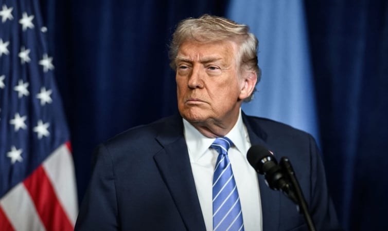 Трамп оголосив про підвищення мит на автомобілі з ЄС до 25%: деталі нової торговельної війни