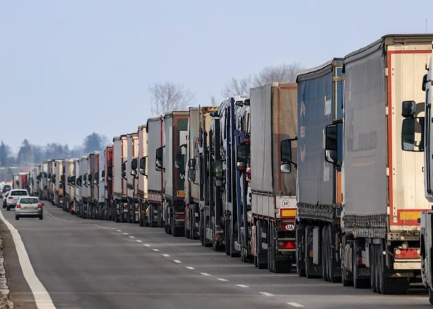 З 12 травня єЧерга автоматично перевірятиме «Зелену картку» перевізників