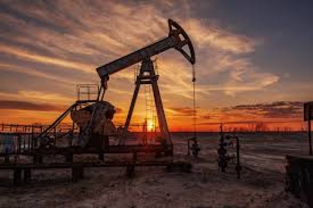 Нафта різко подорожчала після нових атак Ірану по Ізраїлю