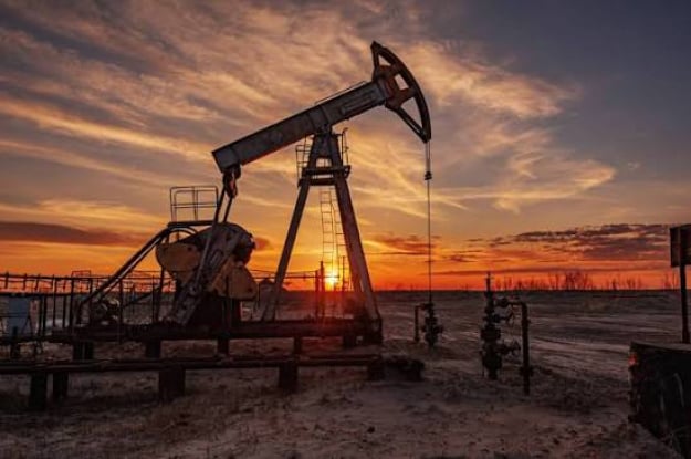 Нафта відреагувала на мирну угоду: ціни знизилися майже на 5%