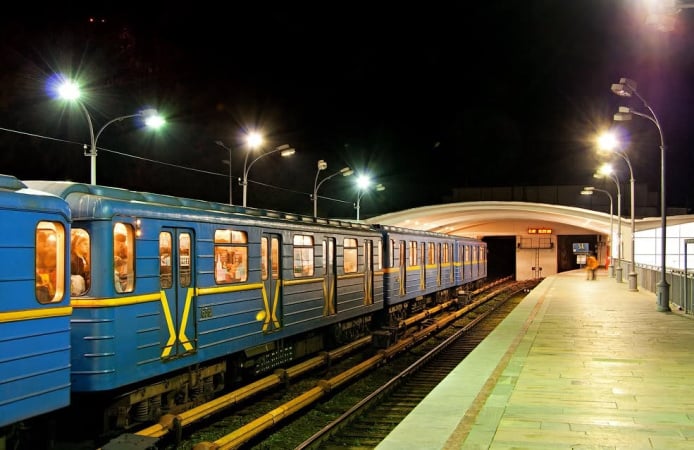 30 гривень — не межа: проїзд у київському метро може подорожчати ще більше через нові вагони