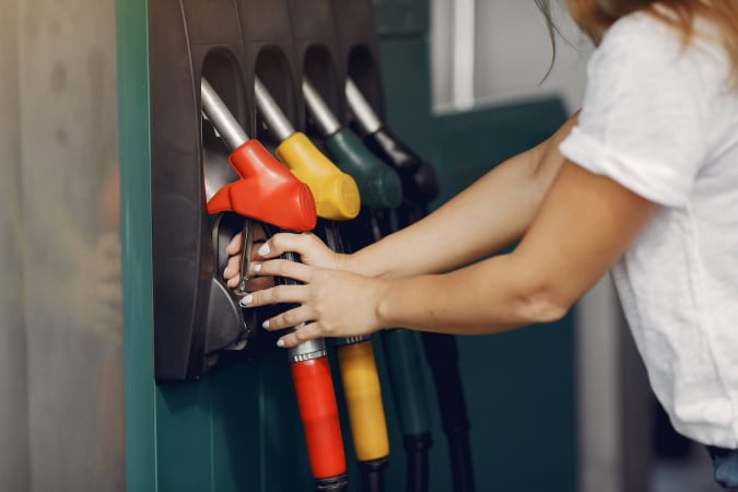 Ціни на пальне 19 червня: дизель та автогаз стрімко дешевшають