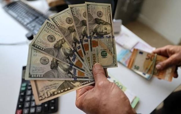 Курс валют 30 червня: долар втрачає позиції
