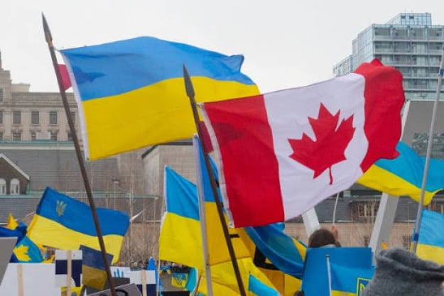 До 890 доларів на сім’ю: українцям у Канаді готують нові виплати