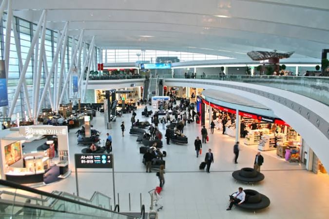 Ryanair попереджає про літні черги в ЄС: які аеропорти можуть не впоратися через систему EES