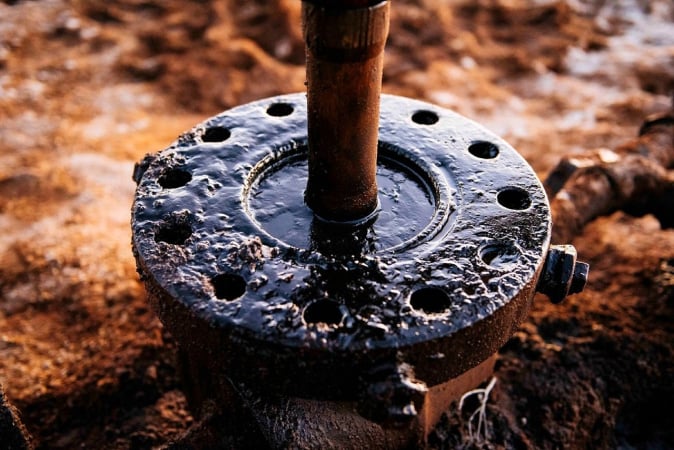 Нафта дорожчає за підсумками тижня на тлі загрози зриву постачань із Близького Сходу