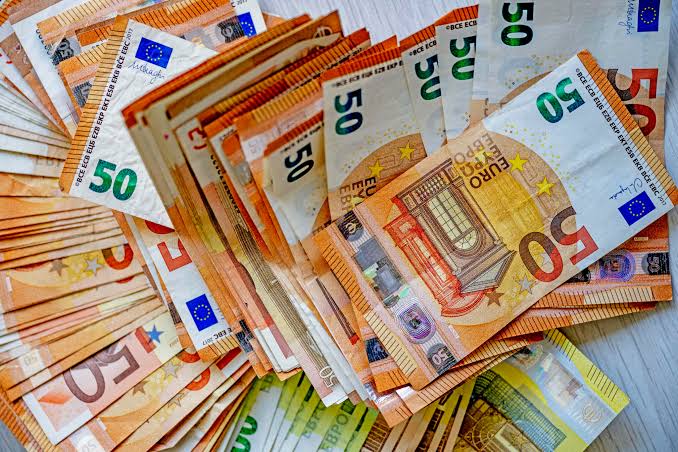 Курс валют 20 серпня: євро різко зросло на готівковому ринку
