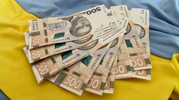 Виплати до Дня Незалежності у 2026 році: хто та скільки отримає