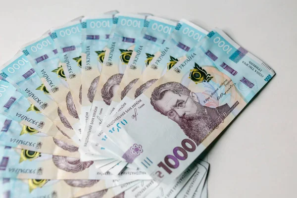 До 4500 грн на члена сім’ї: хто може отримати базову соціальну допомогу