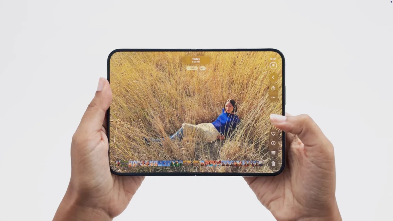 Apple представила iPhone Duo — перший складаний iPhone