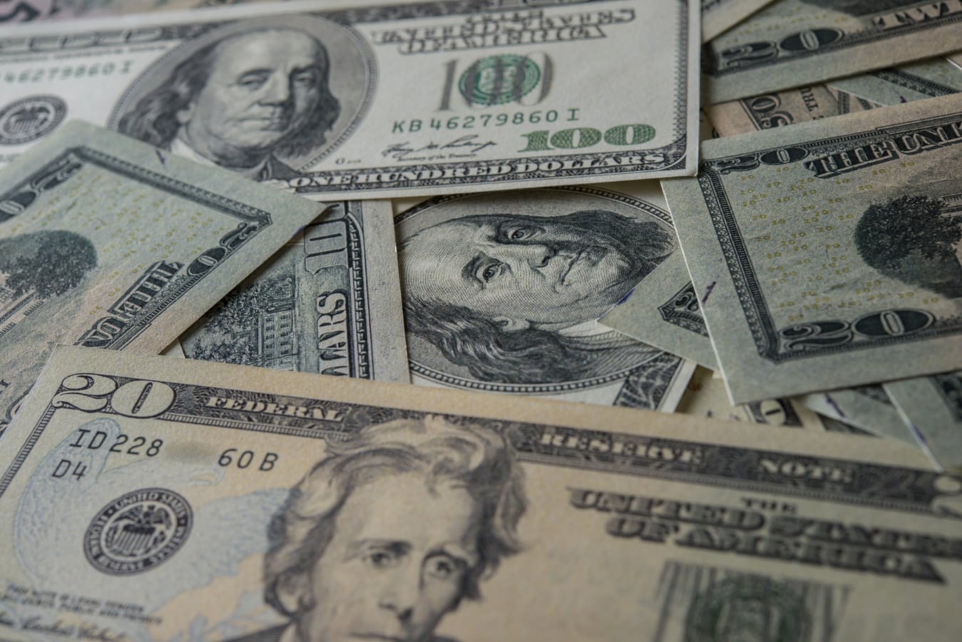 Україна отримала $841 млн від Світового банку на виплату пенсій