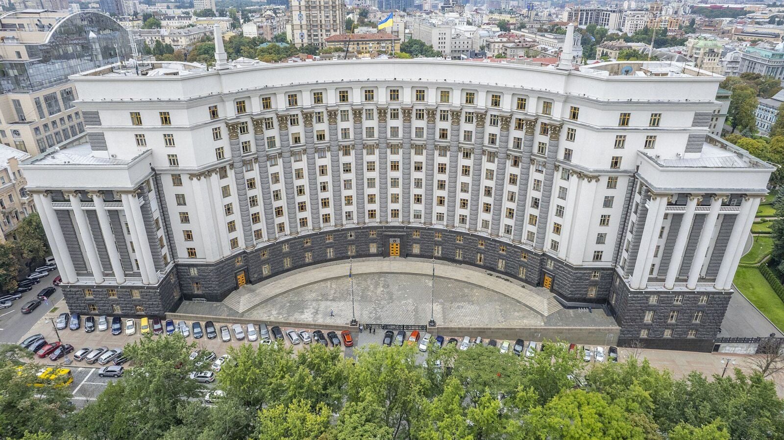 В уряді назвали, скільки вакансій скоротять на першому етапі реформи держапарату